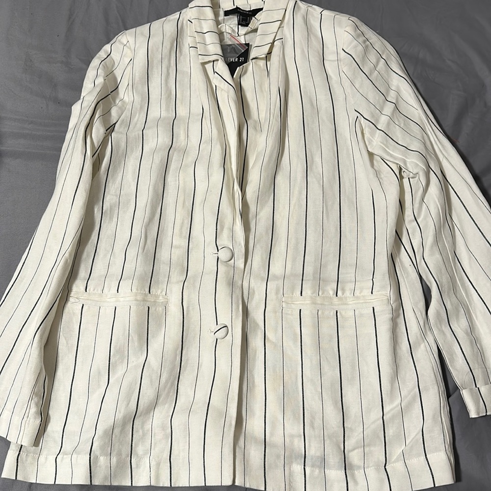 Brand new forever 21 blazer never used
